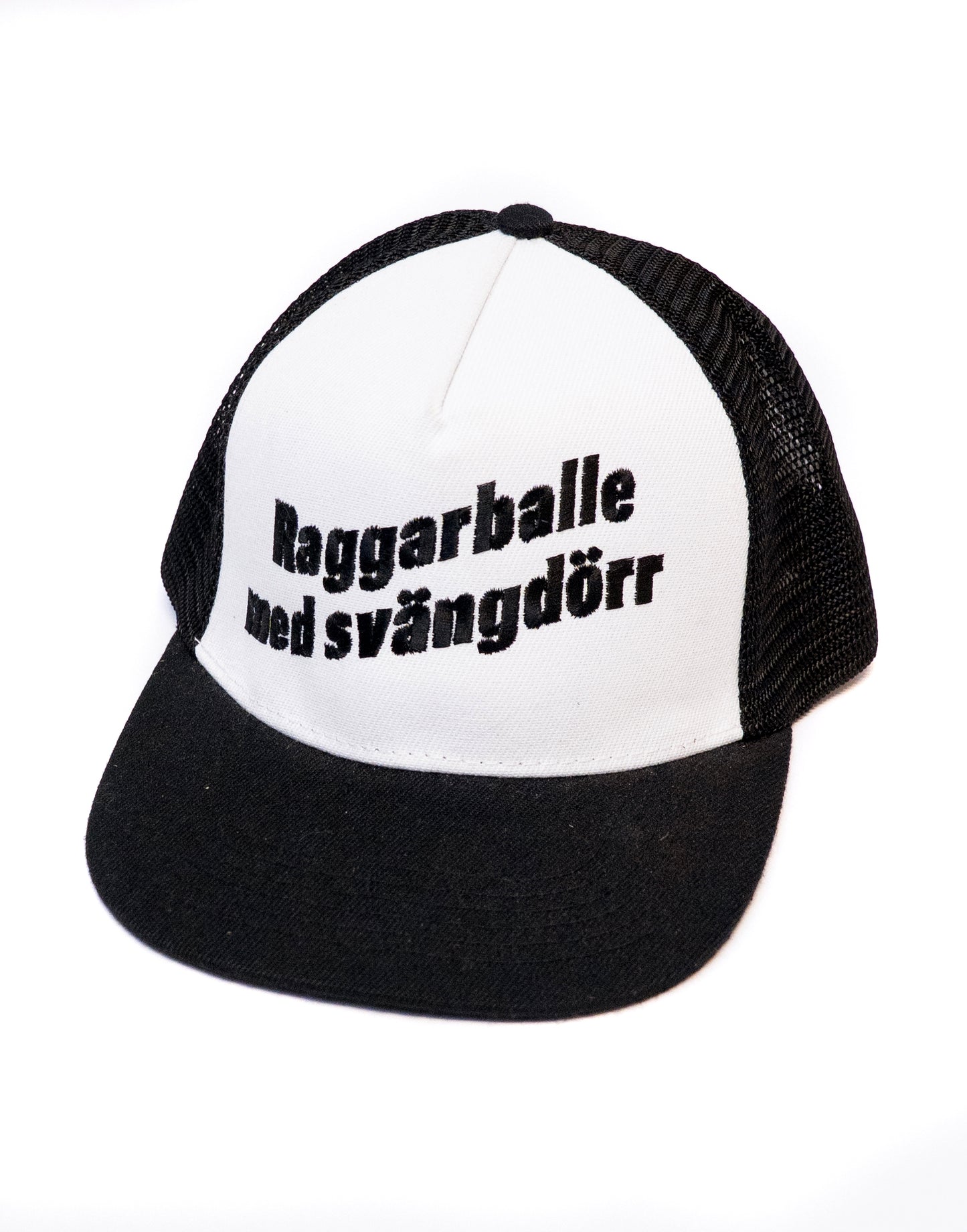 Raggarballe med svängdörr – trucker